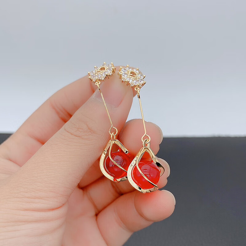 锆石圆环吊坠耳环女红色时尚个性潮流吸睛显耳饰韩国晚宴耳坠生日礼物