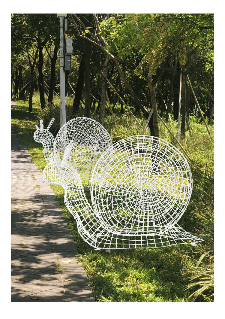 南界不锈钢镂空梅花鹿雕塑铁艺动物摆件户外草坪昆虫小品园林景观装饰