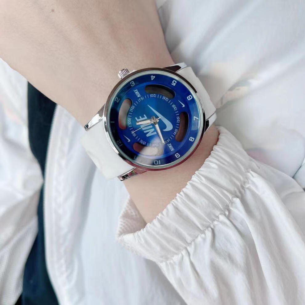 适用于高颜值帅气手表学生情侣多功能夜光运动百搭石英表男女青少年