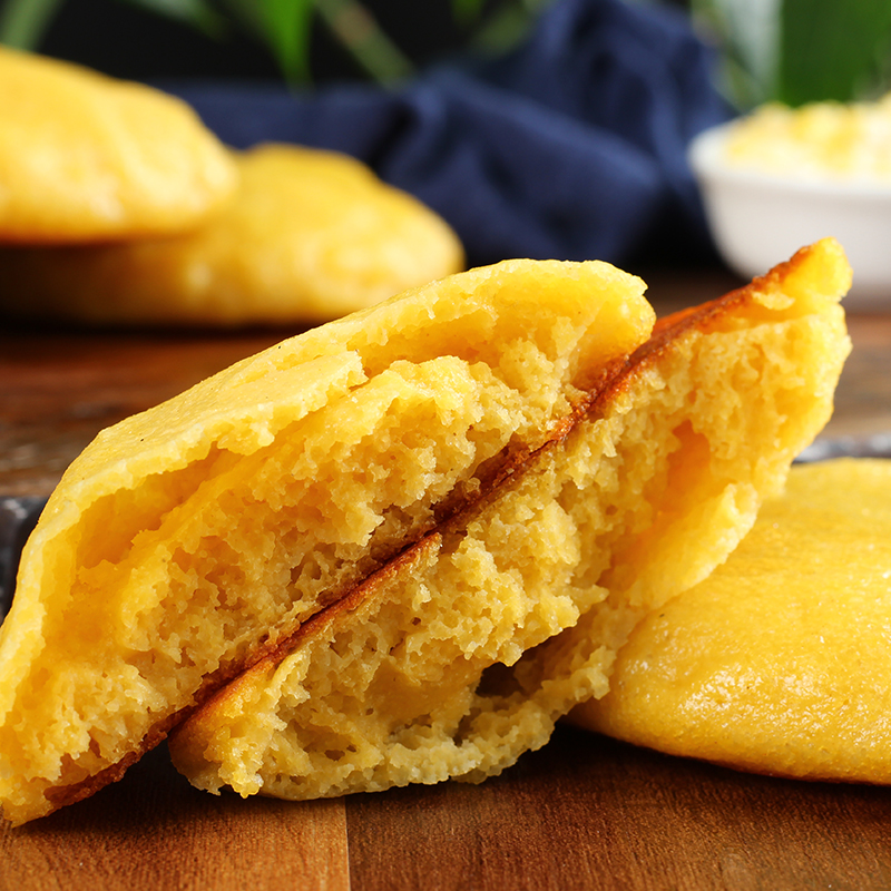 东北玉米饼子特产玉米面大饼子粗粮锅贴杂粮饼锅贴早餐饼1斤2斤玉米饼