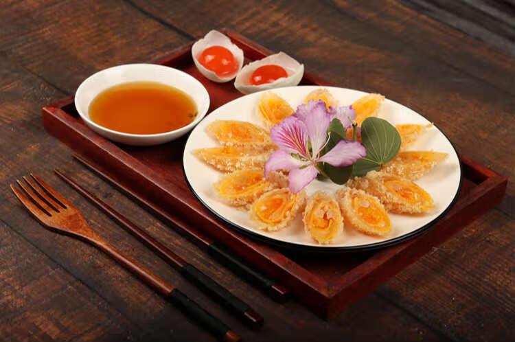 橙伯乐5折广东潮汕咸蛋卷油炸小吃蛋黄酥酒店餐厅250g