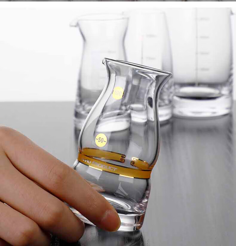 煜釜金色刻度二两白酒分酒器高端冷切水晶玻璃2两分酒壶家用酒具白