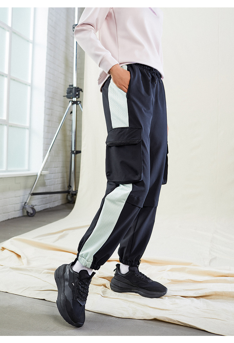 安踏运动长裤女工装裤2022春季新款收口束脚潮流宽松休闲裤子基础黑1