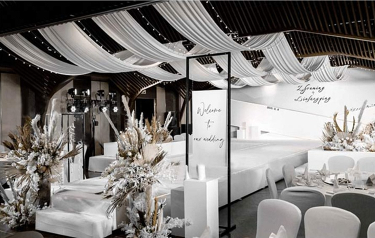 婚庆吊顶布幔 婚庆弹力布吊顶纱幔布幔装饰韩式婚礼堂布置云顶纱酒店