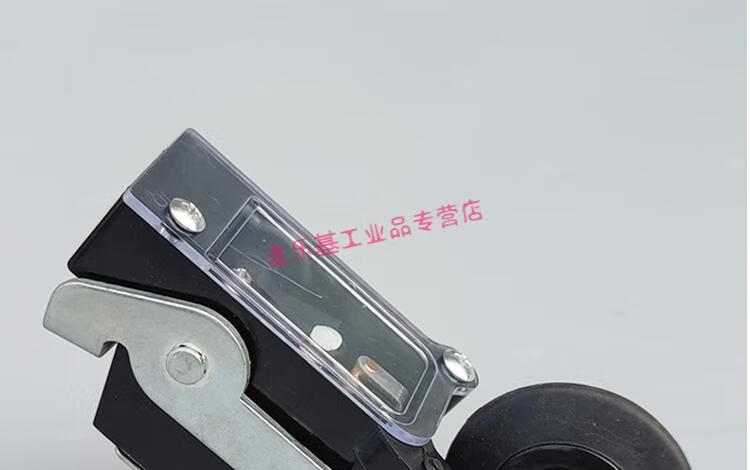 3c4af3f3780eeee1.jpg