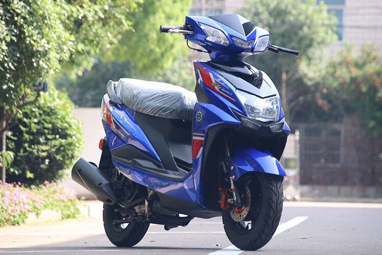 尚领踏板摩托车125c国四电喷燃油助力车男女装迅鹰鬼火街车可上牌