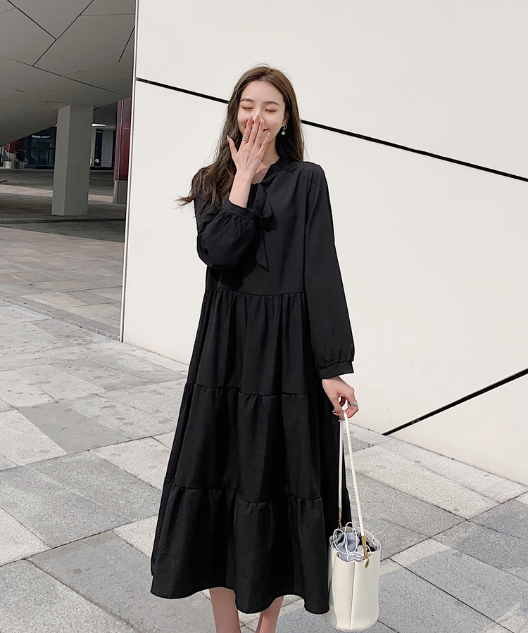春装新款赫本风系带蝴蝶结长袖小黑裙宽松显瘦过膝中长款a字裙 黑色