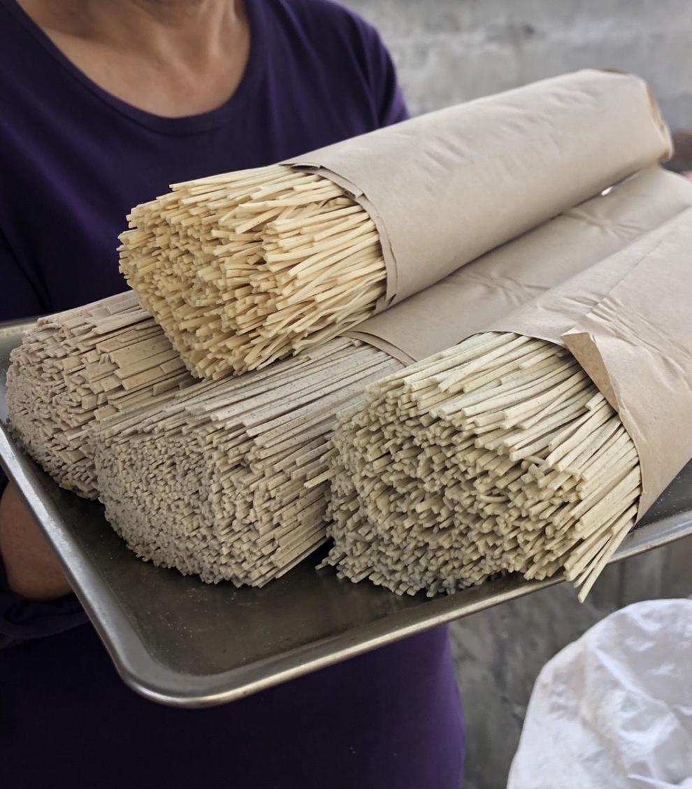 农家纯手工黄豆面条黑豆挂面儿童杂粮挂面绿豆挂面高粱面果蔬菜面笨