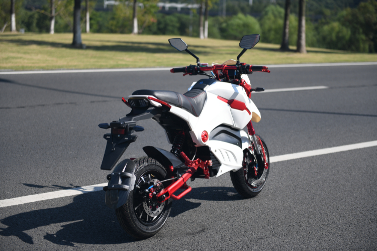 小公猴子电动车m5跨骑复古电动摩托车小怪兽电摩z6高速电瓶车跑车