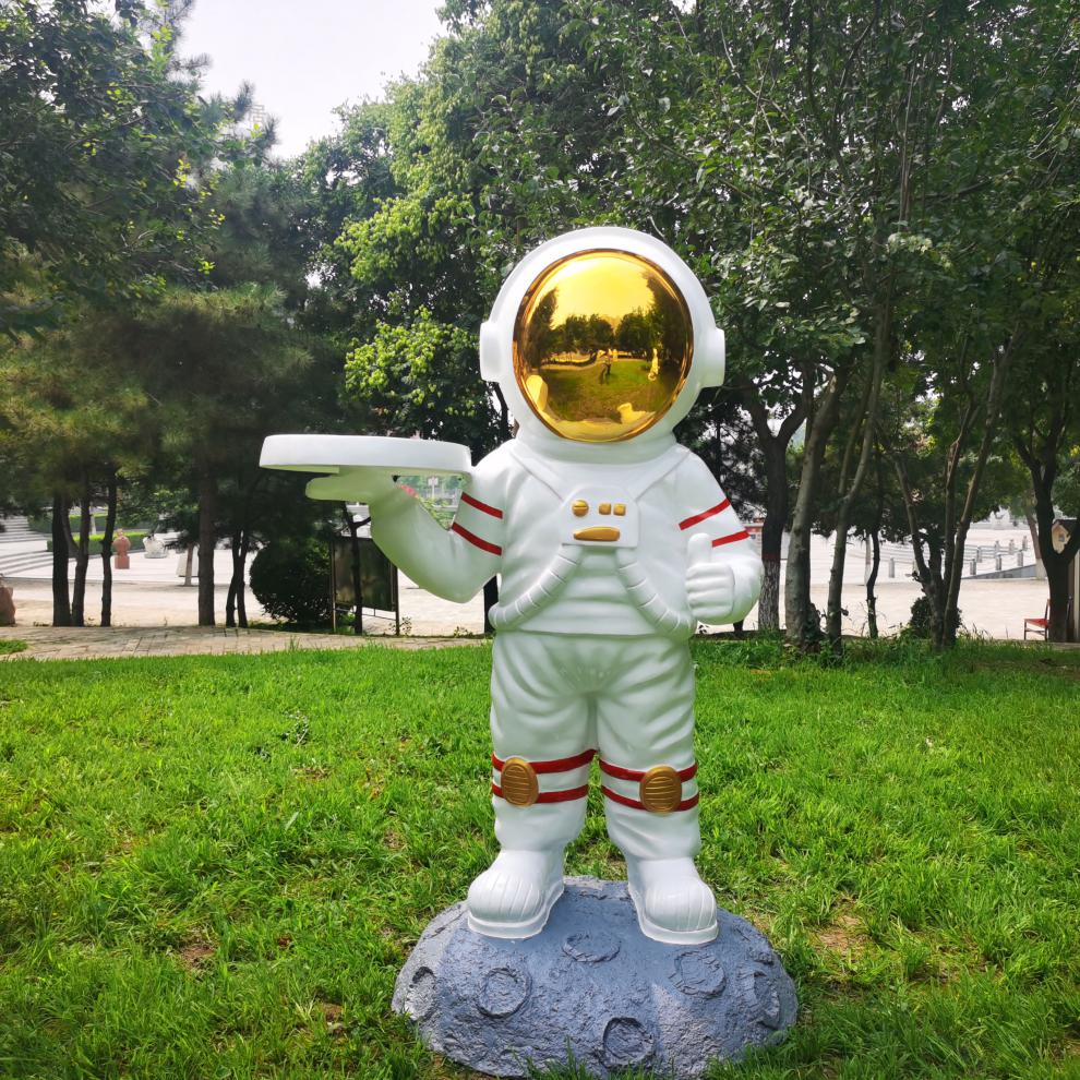 卫亮宇航员卡通雕塑定制商场户外创意玻璃钢落地美陈太空人摆件装饰
