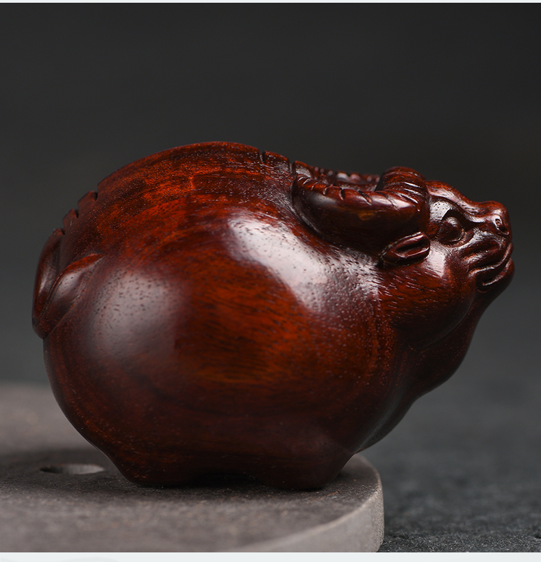 梵粟血檀木雕生肖牛手把件一叶扭转乾坤摆件室内雕刻工艺品装饰品血