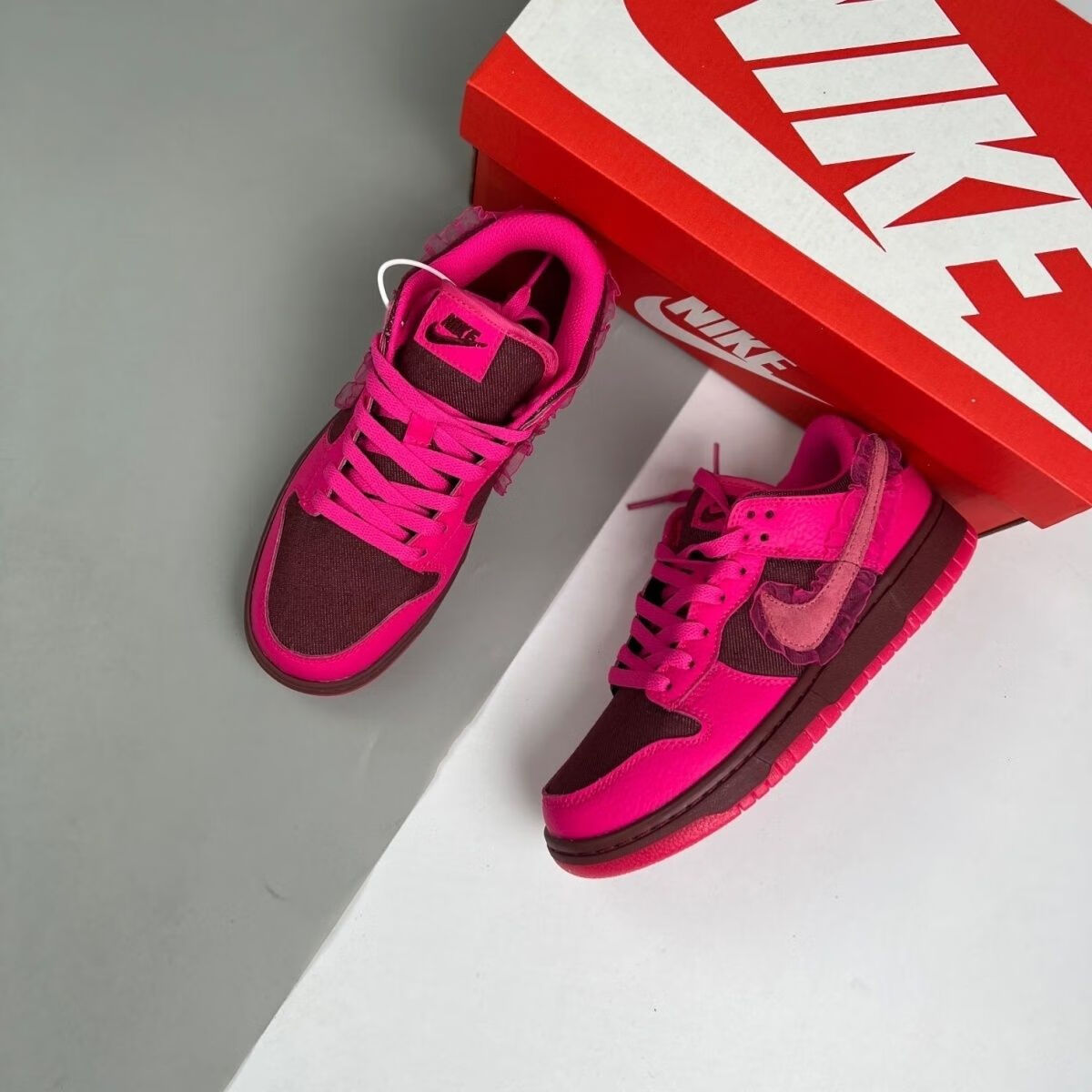 aj莆田纯原工厂价sbdunk情人节玫红色蕾丝低帮休闲运动男女板鞋 主图