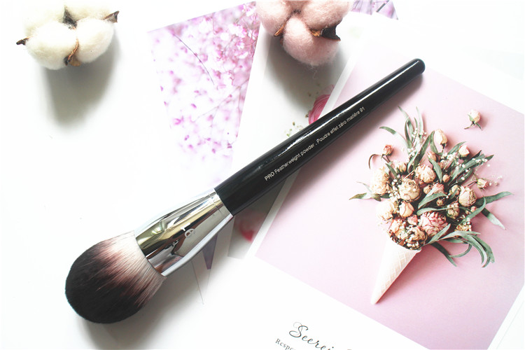 美国化妆刷 rt晕染刷眼影刷腮红刷修容刷粉底刷 m170坡型粉底刷 人造