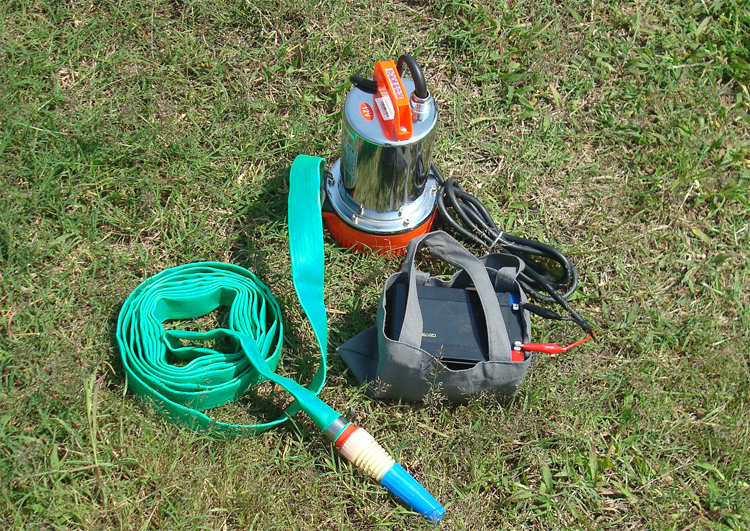 充电式水泵菜地浇菜便携充电式潜水泵农用农田庄稼灌溉浇水泵抽水机