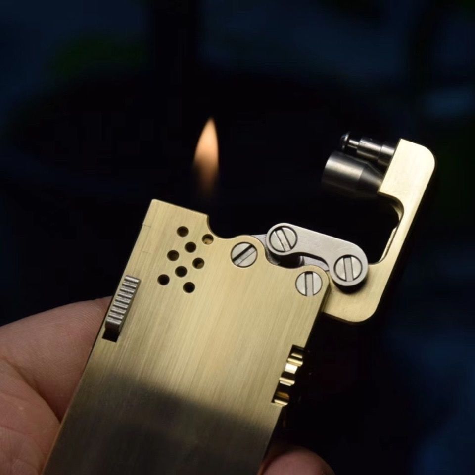 机械战甲手工龙舌按压弹射点火创意新型复古煤油定制打火机不定制裸机
