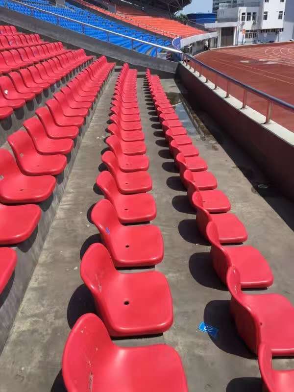 花语奇萌体育场看台座椅体育场看台座椅塑料中空吹塑观众席排椅室外