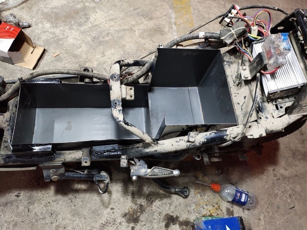 电动车改装电池仓不锈钢镜面电池箱迅鹰鬼火战速龟王配件电池仓8个