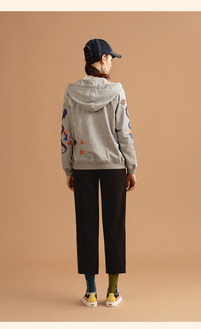 渔牌卫衣女2021春秋新款刺绣花连帽休闲卫衣拉链外套减龄灰17088al