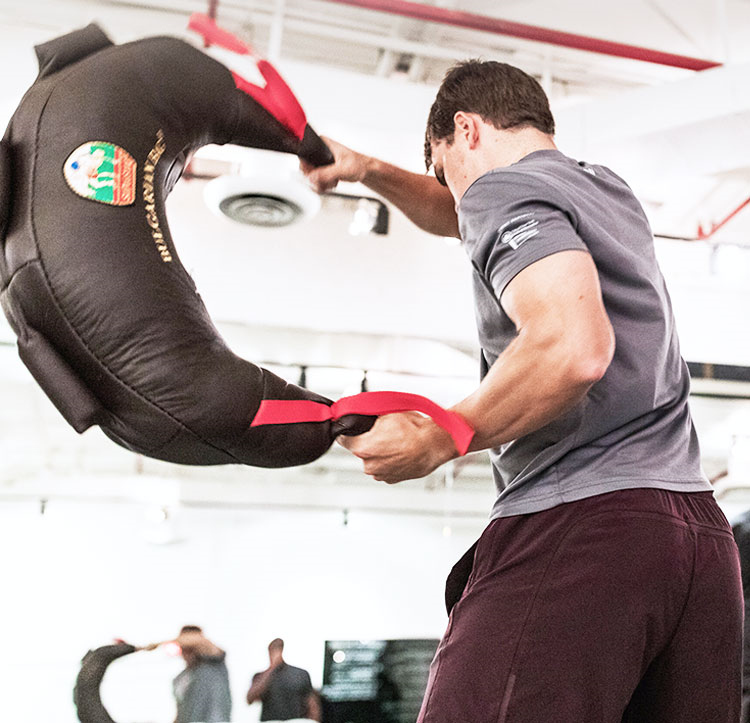 通用保加利亚牛角包健身力量体能摔跤训练负重沙袋深蹲能量包运动器材