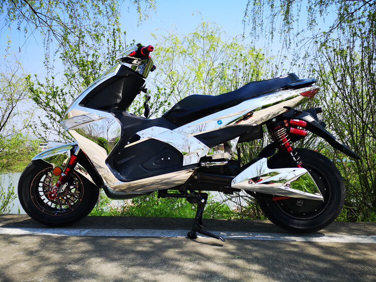 2022新款骠骑电动车中置电摩跑车高速炫酷大功率改装96v成人外卖版