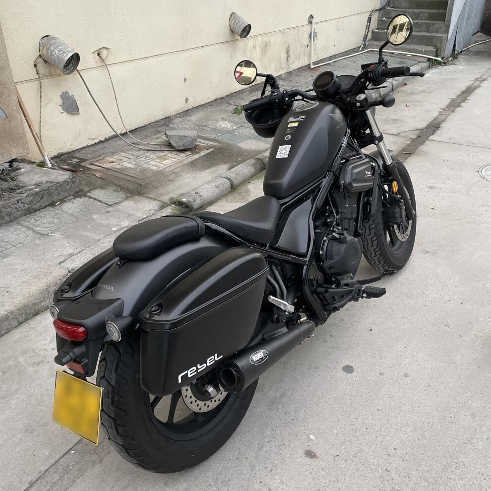 适用本田叛逆者cm300/cm500后边箱 gv300后边箱箱硬箱防水 猪头罩