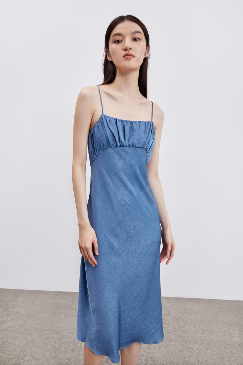 ur2021夏季新品女装气质魅力吊带皱褶宝藏连衣裙wg21r7fe2000 宝蓝 l