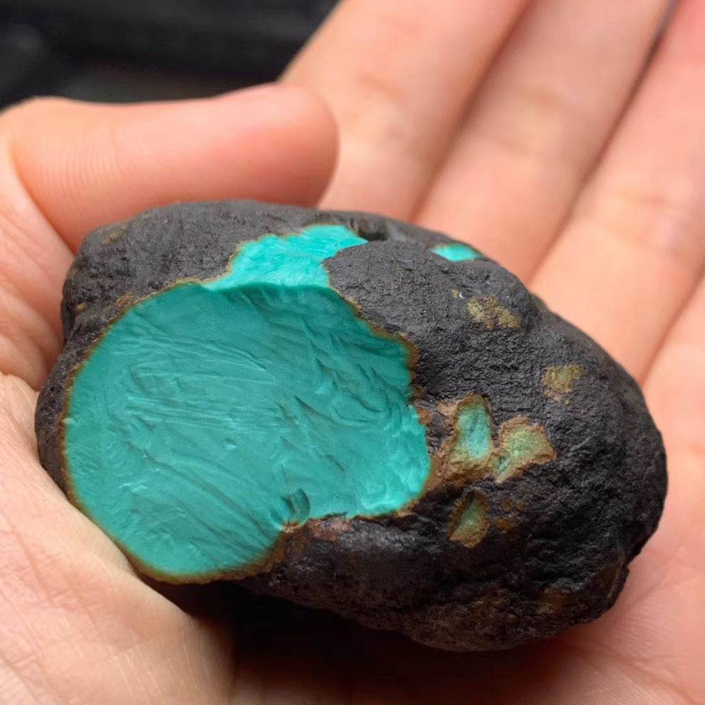 绿松石原石 十堰原矿绿松石原石毛料圆珠顶珠散珠雕刻佛头三通料边角