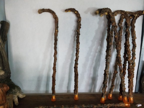 花椒木拐杖花椒木手杖手脚发麻花椒拐杖粗款结实耐用花椒登山杖老人杖