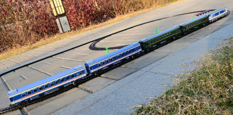 百万城火车模型轨道奋发东风超长仿真电动蒸汽高铁绿皮小火车模型儿童