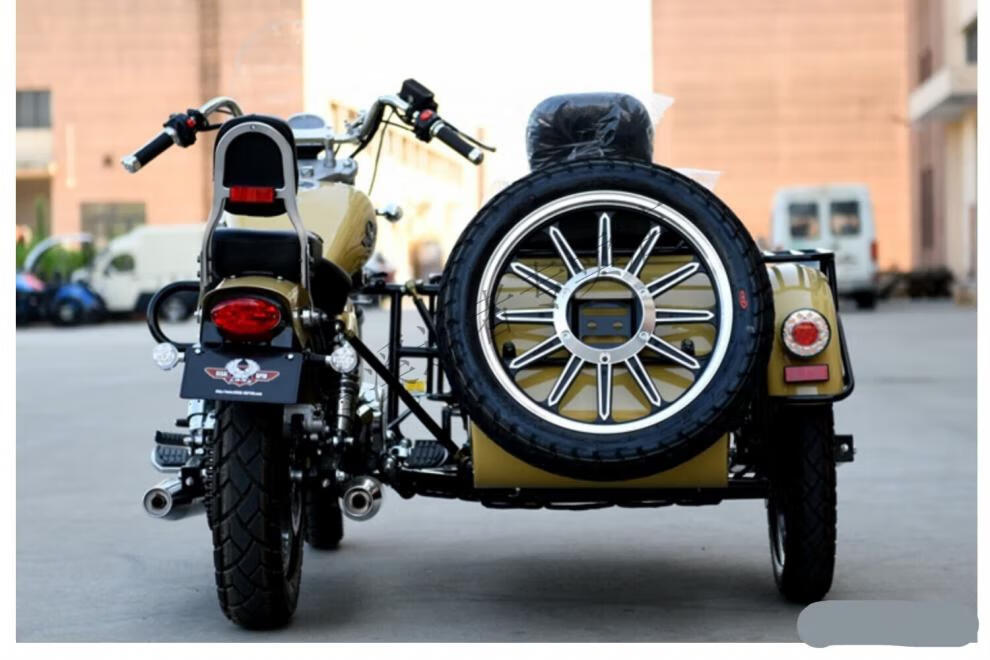 边三轮摩托车大地鹰王偏三轮偏斗双缸水冷复古机车侉子整车可上牌