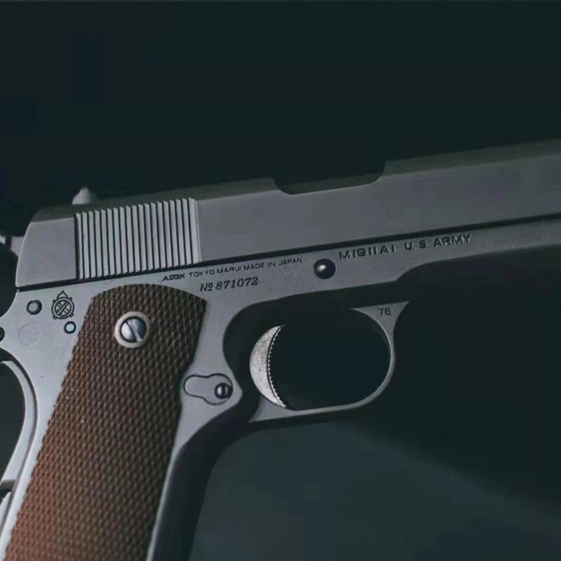 战鹰系列1911原厂战鹰zy1玩具空挂回膛自动连发下场游戏安全软弹男孩