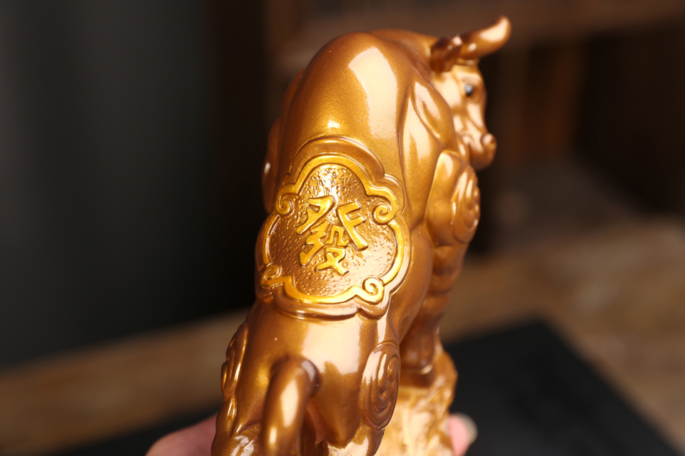 气冲天装饰茶台办公室生肖摆设扭转乾坤 金色 一定牛淋热水变金【图片