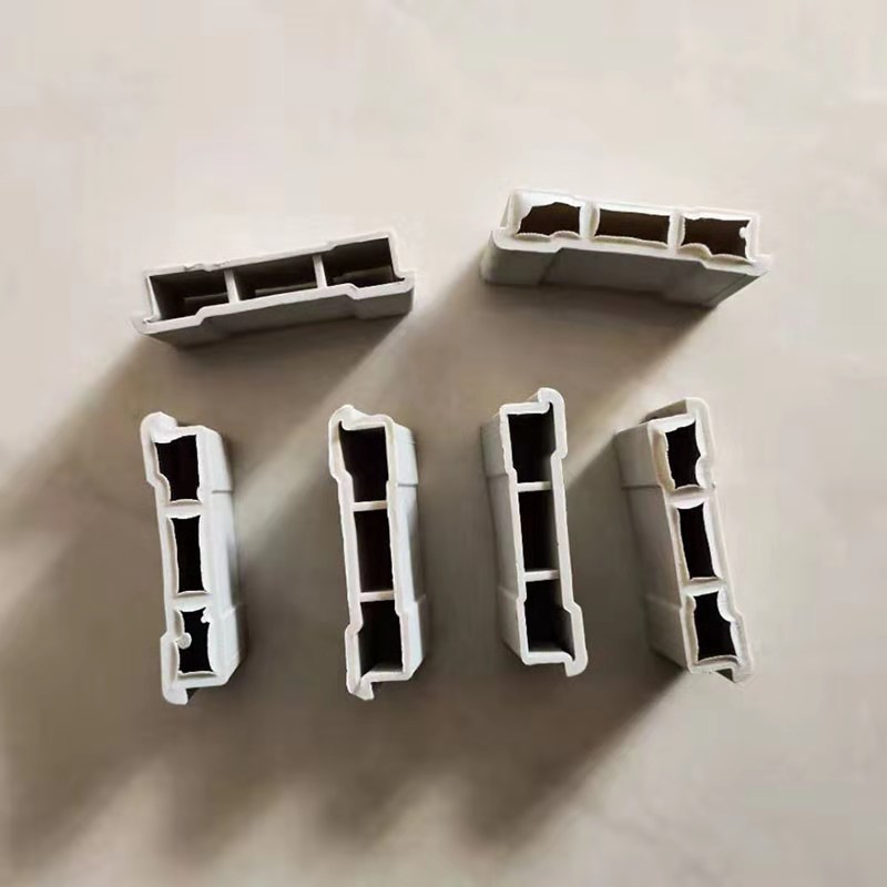 踢脚线固定卡扣高分子pvc地脚线竹木纤维脚线配件木地板塑料卡子米