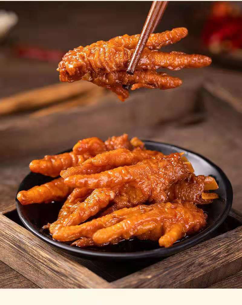 鸡爪子虎皮凤爪香辣熟食网红卤味零食小吃独立包装休闲即食批发30包
