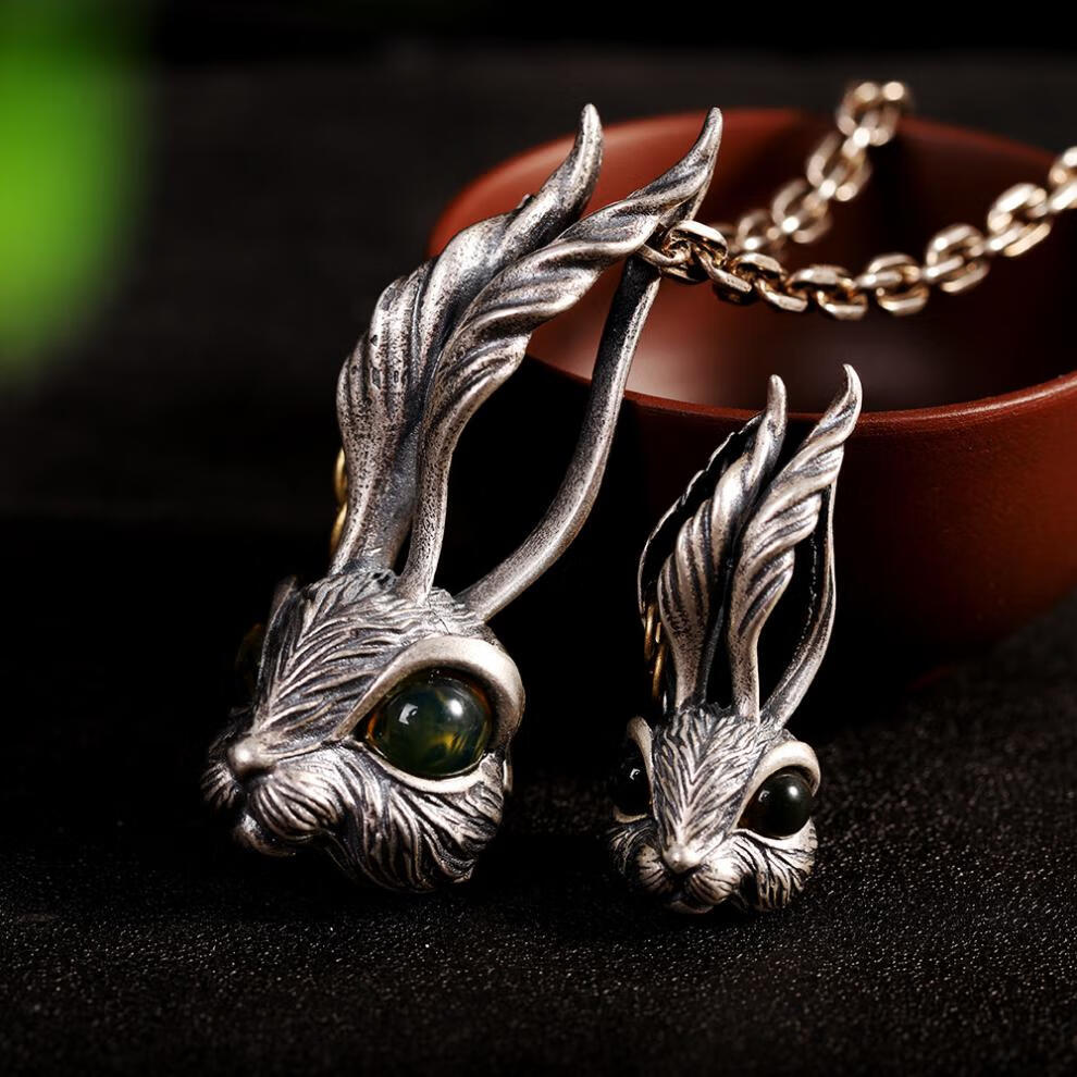 小兔子项链吊坠生肖兔本命年s925银做旧流氓兔吊坠复古潮流男女可戴
