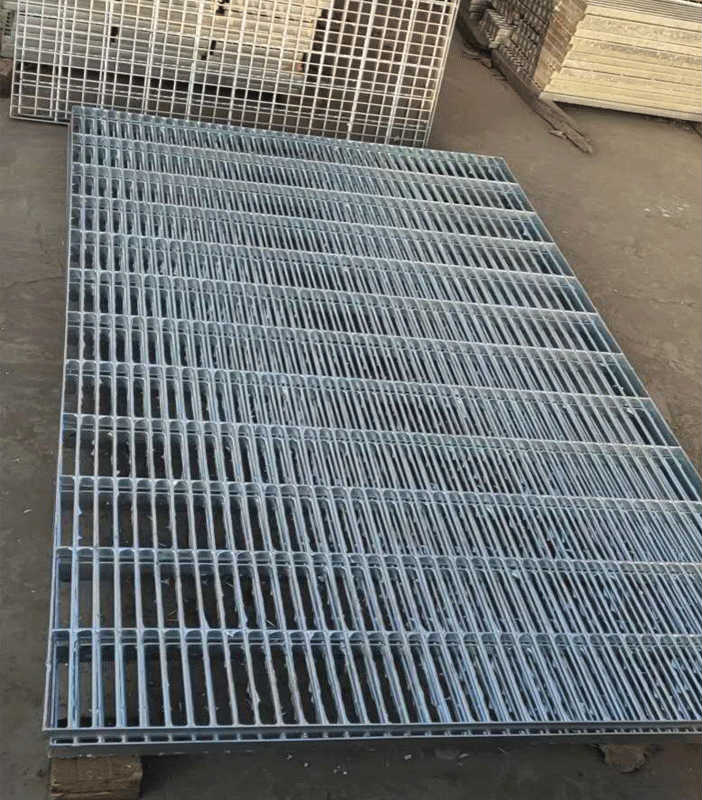 鸽舍地网鸽笼围网鸽棚漏粪网鸽子脚踏铁网狗笼子底网片钢格栅网格钢丝
