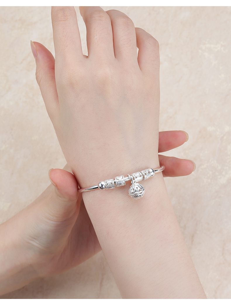 kader卡蒂罗999足银手镯女款足银铃铛女士手链银饰镯子生日圣诞礼物送