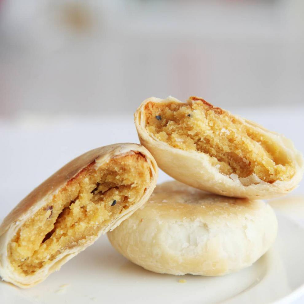 新货 苏式酥皮五仁月饼老式黑芝麻椒盐散装多口味10-30个月饼礼盒