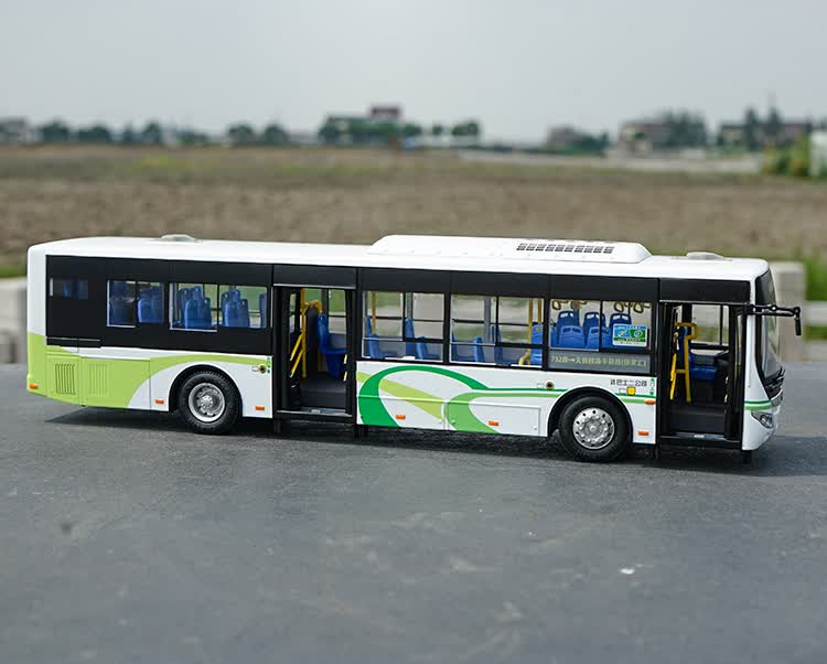 宇通公交车模型上海142上海巴士纯电动客车e12公交车合金巴士模型第二