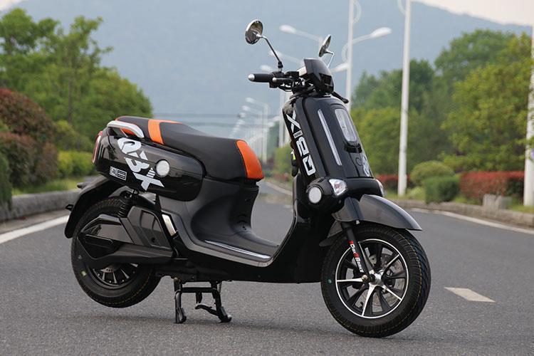 全新e酷电动车电瓶车摩托车72v成人男女双人踏板大型外卖96v电摩尊贵