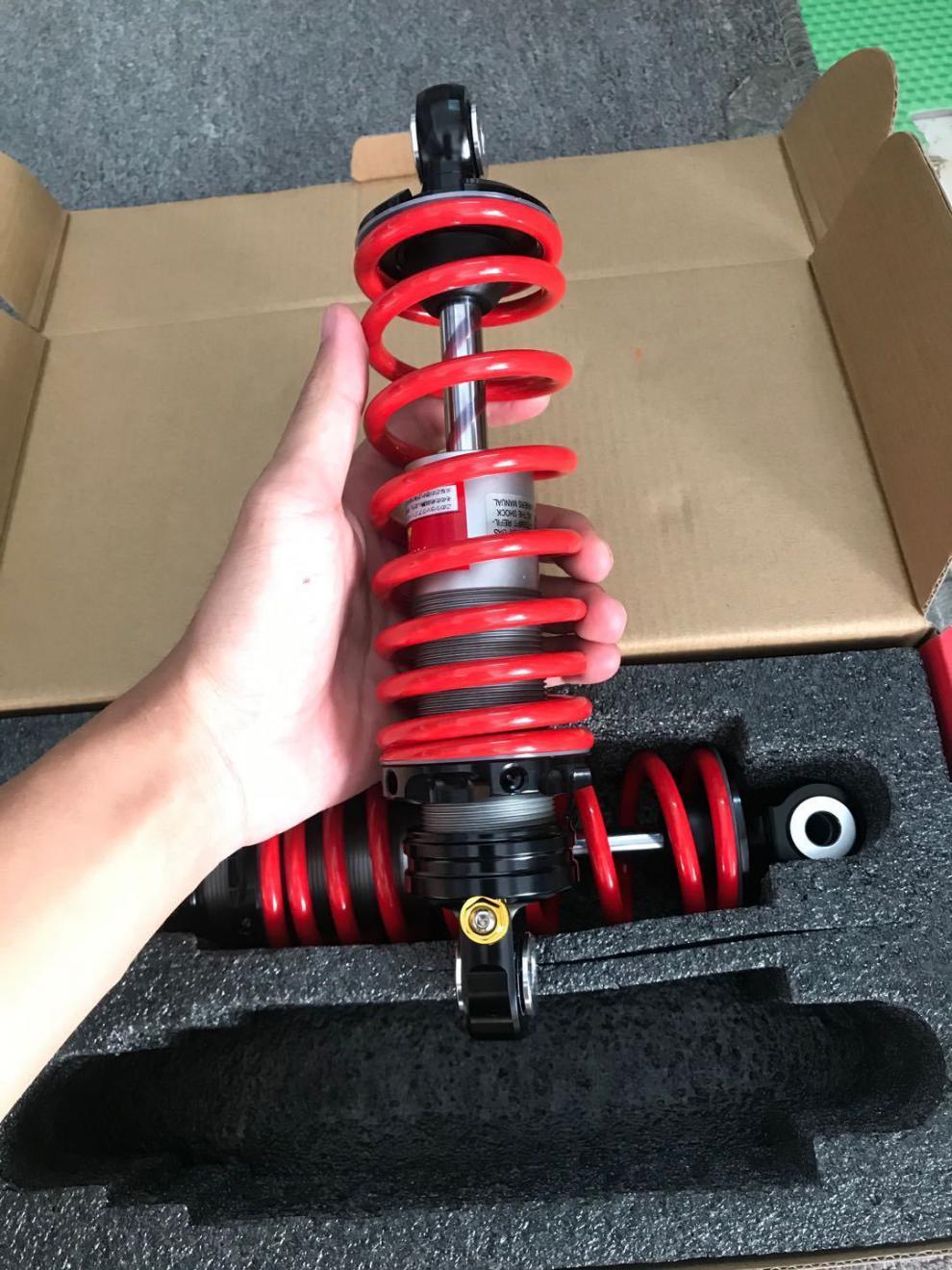 黑名单后避震uqi超软硬可调减震器u1us mqis u c u b直上改装 黑色