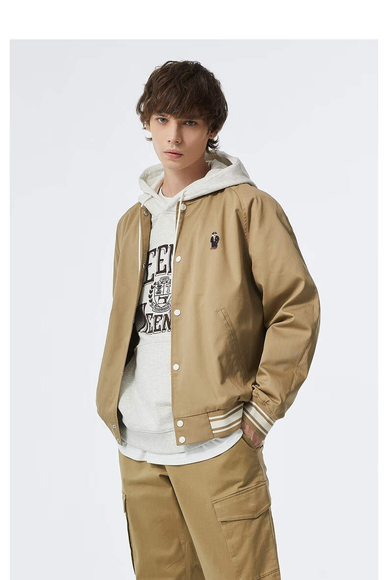 teenieweenie小熊男装冬季新款学院风棒球服款刺绣设计外套深卡其色