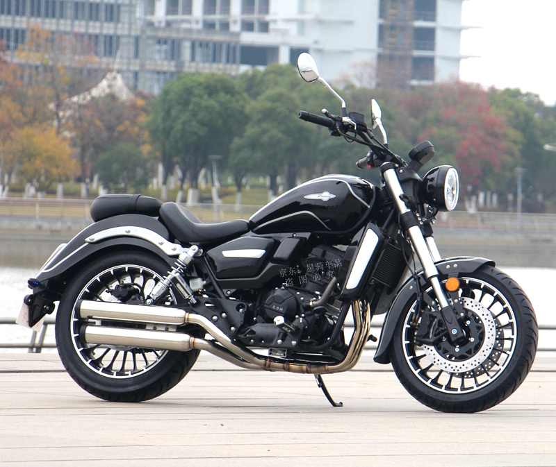 全新复古ur太子美式巡航摩托车400cc双缸水冷电喷嘉吉摩托车飞翎太子