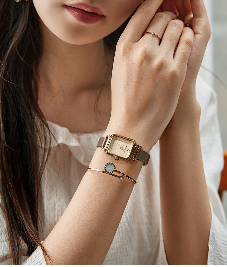 经典商务潮流石英女表手表复古简约方形职场气质文艺学