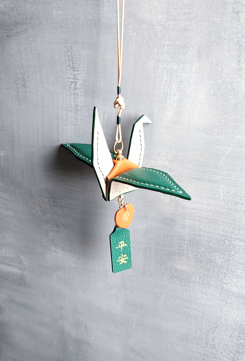 创意千纸鹤汽车挂件车内吊饰品车载香薰保平安后视镜男女神款 抖音