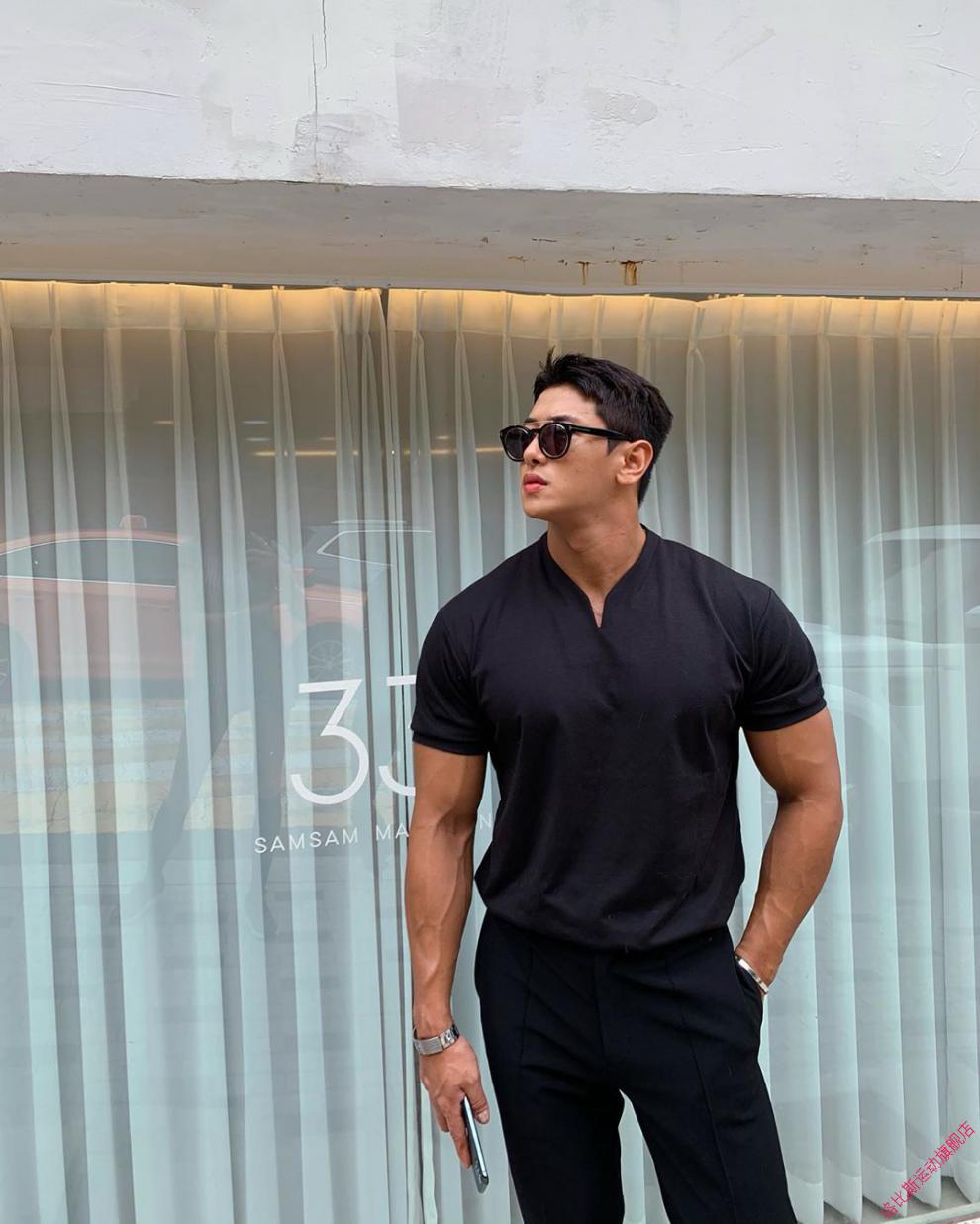 肌肉健身兄弟上衣肌肉健身狗兄弟运动短袖时尚v领t恤男透气训练服宽松