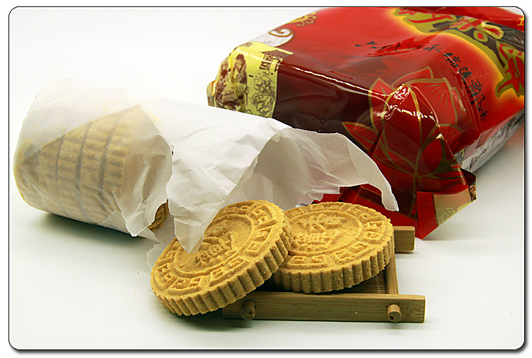 阳江特产莲香炒米饼传统大饼多种风味杏仁绿豆栗子莲子香芋450克罐装