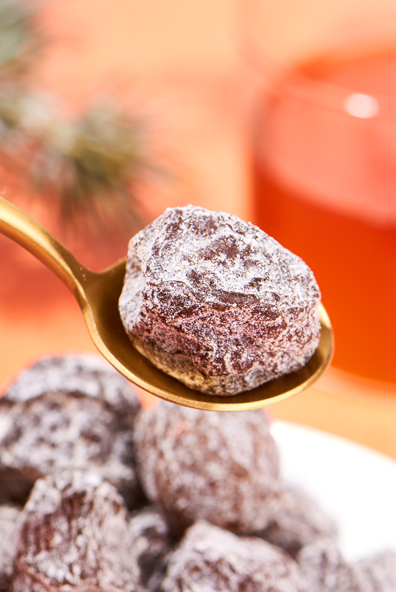 来伊份老婆梅138g休闲零食话梅肉蜜饯果干果脯梅子肉老婆梅138g