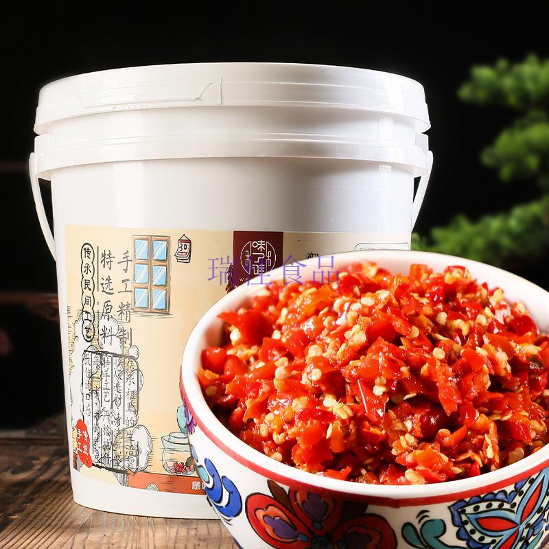 辣椒拌饭下饭菜长沙蒜蓉剁椒朝天椒辣椒酱特辣净含量20斤桶装中辣双椒