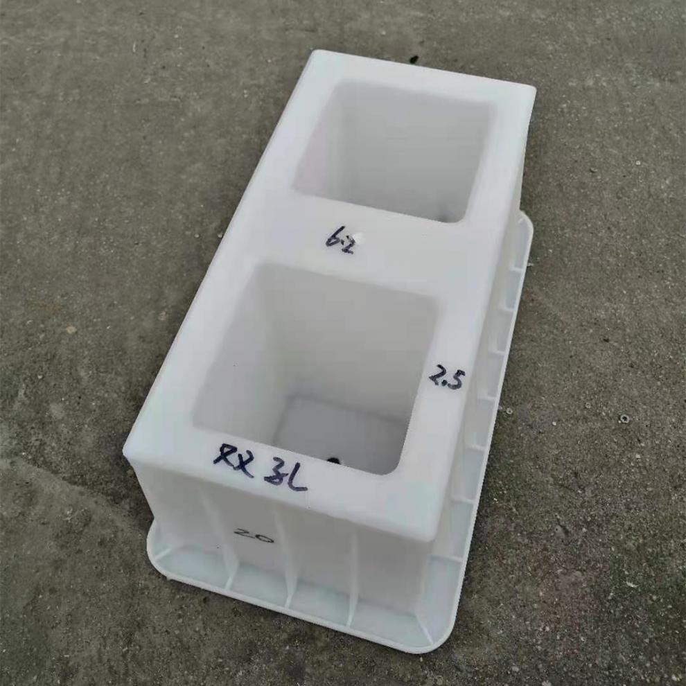 爱克苏aikusu水泥空心砖模具混凝土模具河道护坡空心砖水库堤坝生态植